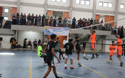 Tumbuhkan Sportivitas dan Semangat Juang, SMAN 2 Meureubo Ikuti Turnamen Volly Ball Piala Direktur AKN Aceh Barat III Tahun 2026